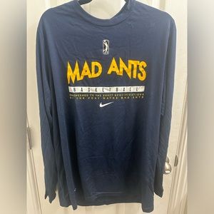 Men’s Nike mad ants basketball tee size L CX0114-419 jersey